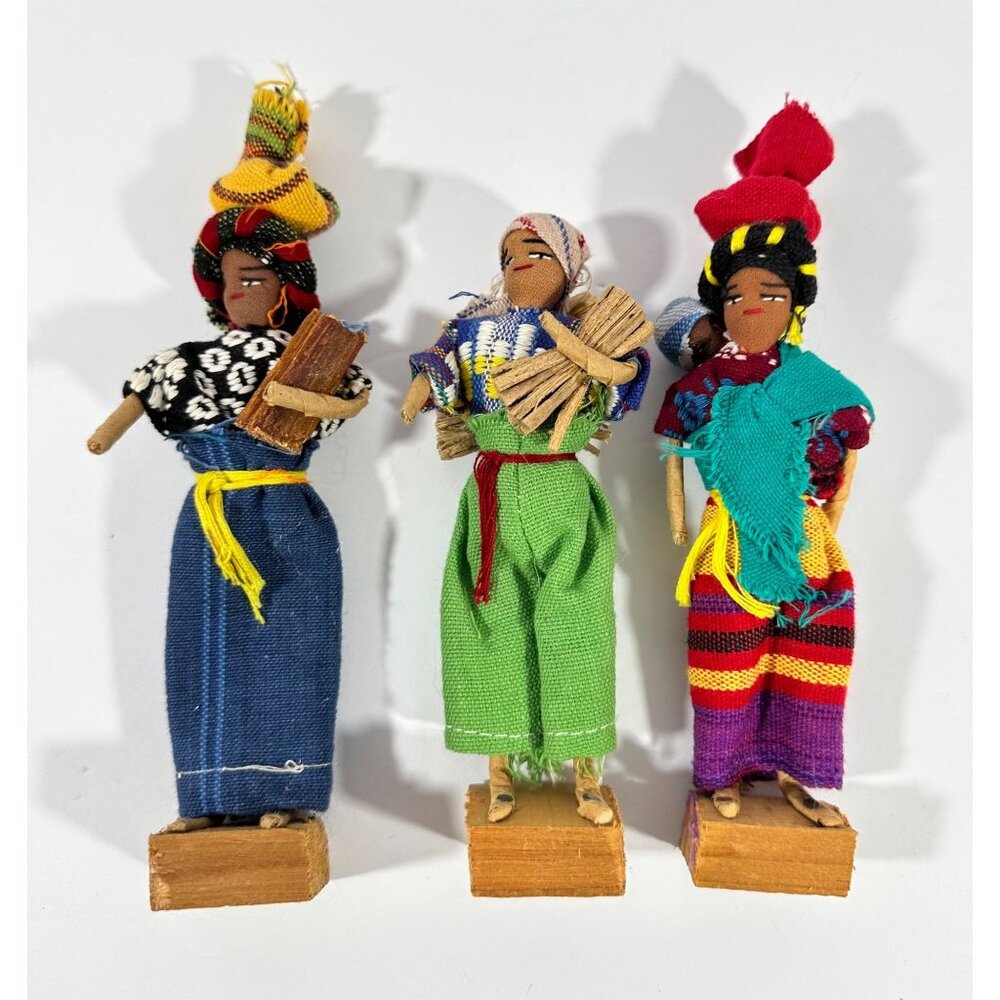 Handmade Huipil Guatemalan Ethnic FolkArt Wooden Dolls Traditional Colorful Clot